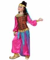 Arabische buikdanseres suheda foute kleding voor meisjes
