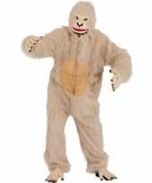 Beige yeti foute kleding